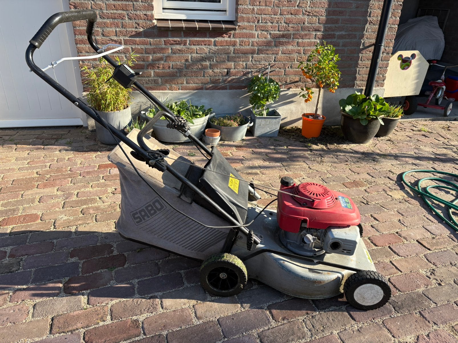 Benzine maaier Honda GCV160 5.5, Tuin en Terras, Ophalen, Cirkelmaaier, Gebruikt, Opvangbak
