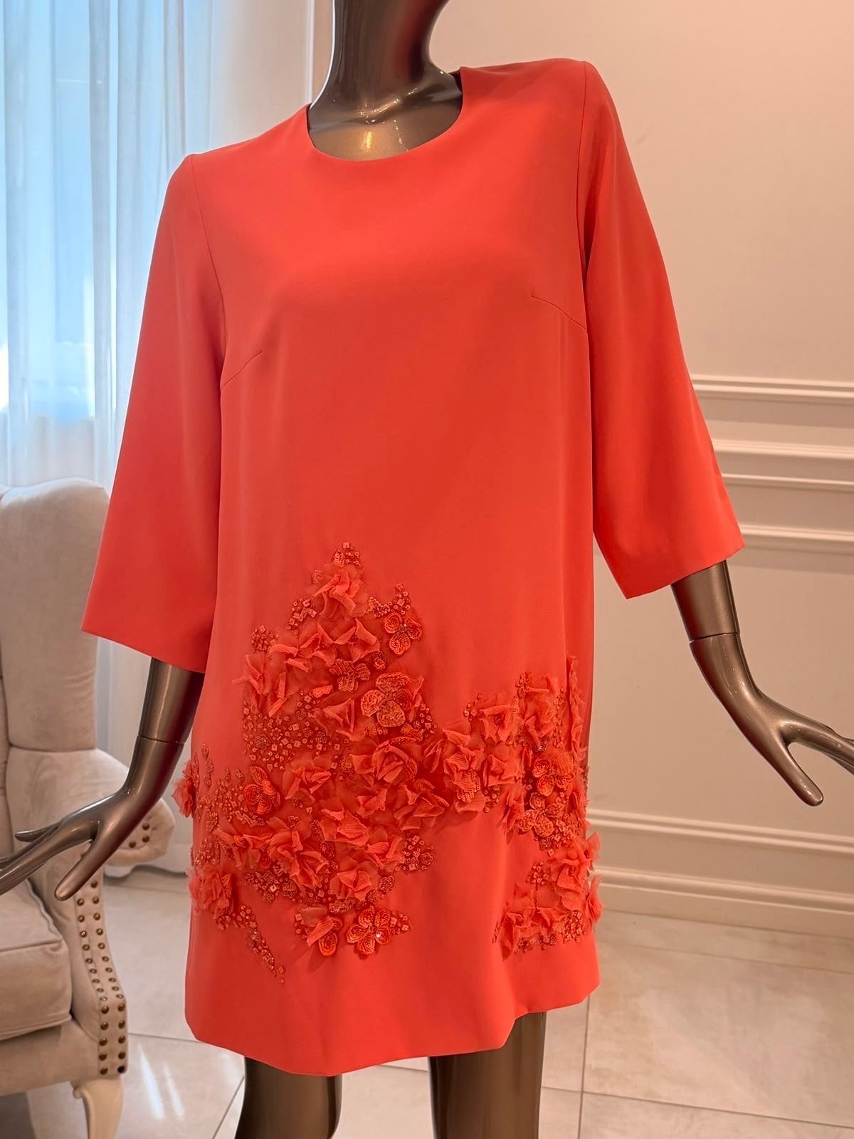 Elie Saab Koraalrode Jurk met 3D Bloemen en Kralen, Maat 38/40 (M), Oranje, Ophalen of Verzenden, Zo goed als nieuw