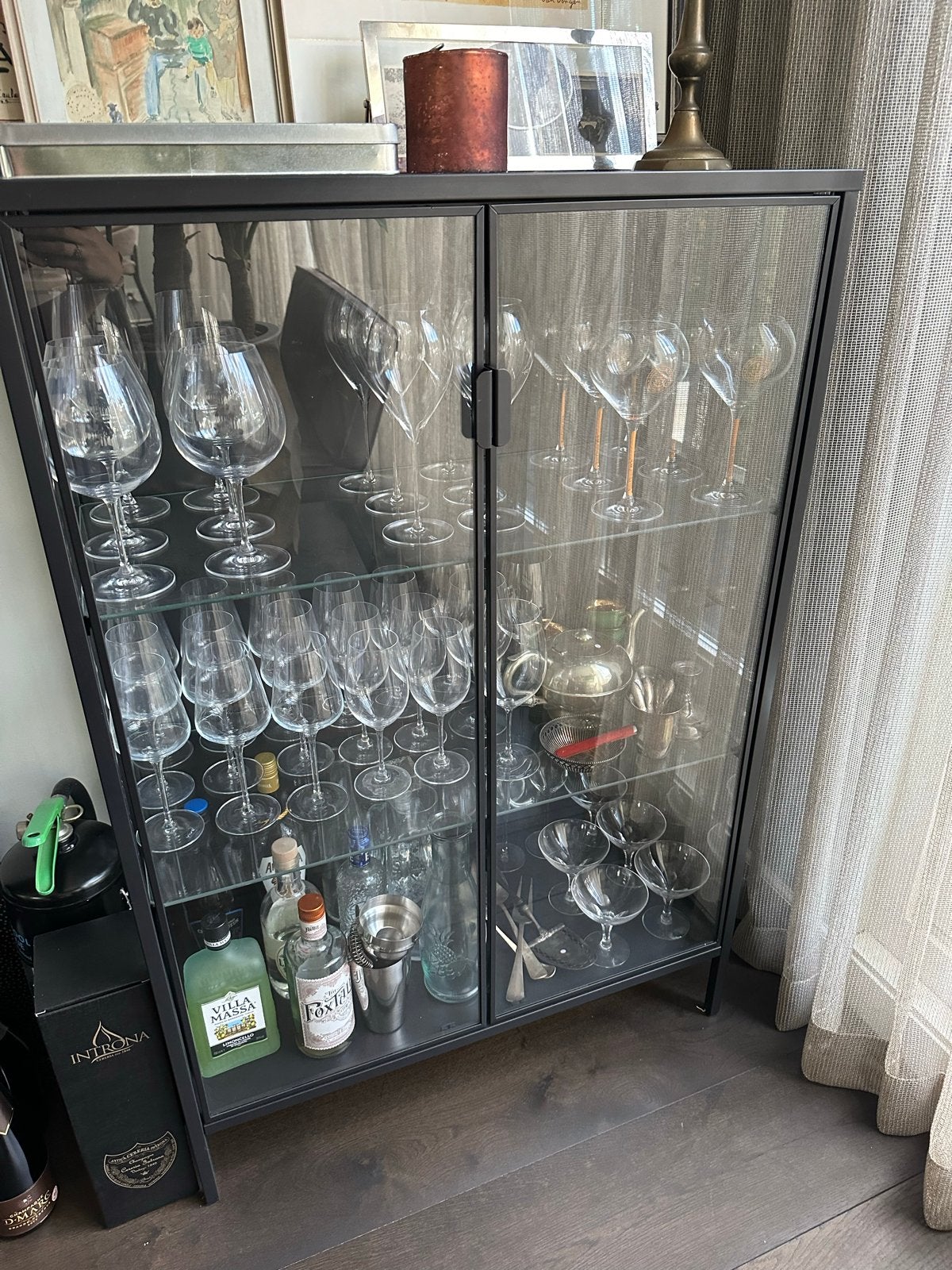 IKEA Rudsta Vitrinekast - Zwart metaal en glas, Ophalen, 50 tot 100 cm, 150 tot 200 cm, 25 tot 50 cm