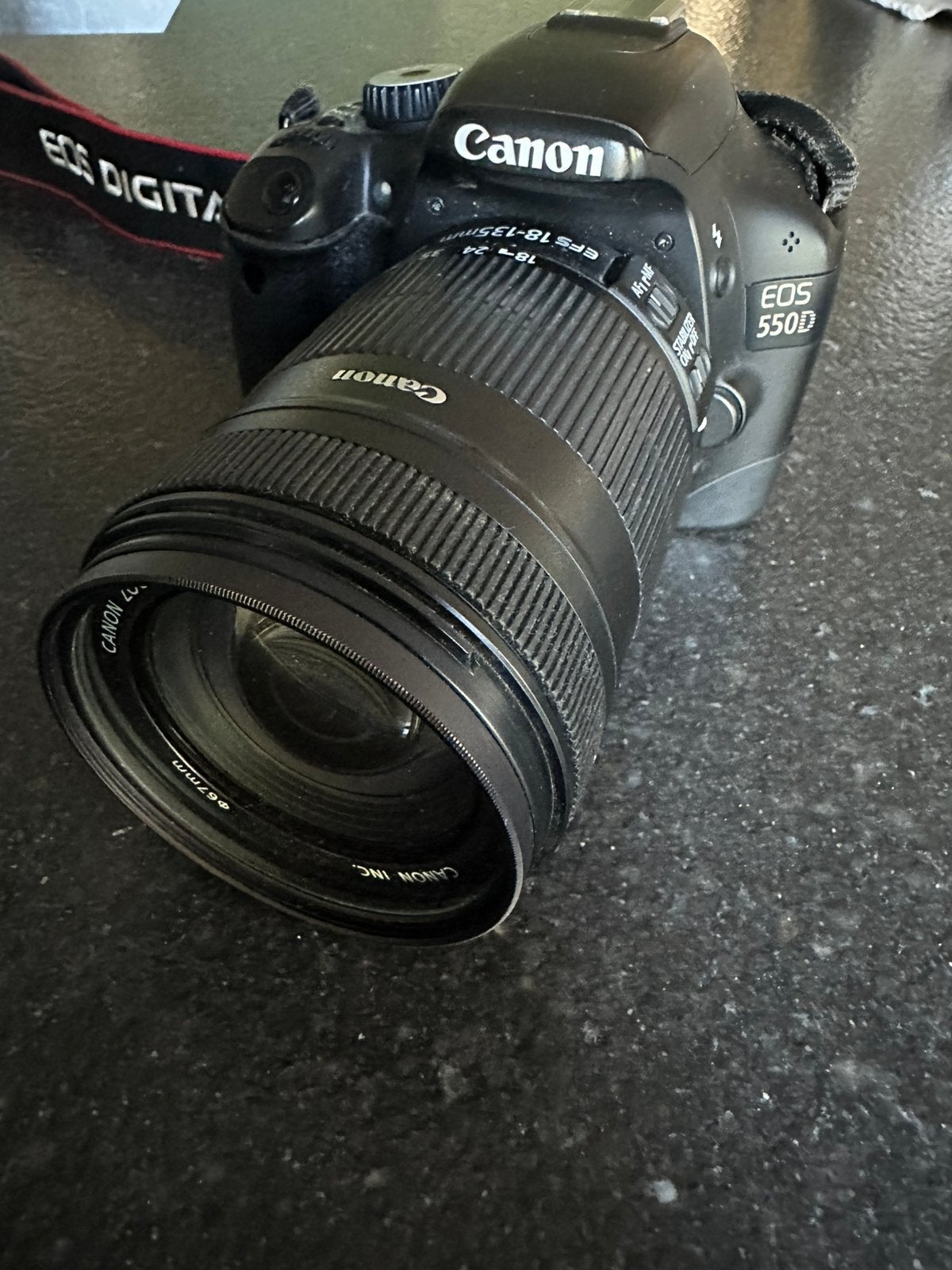 Canon digitale spiegelreflex EOS 550D met 18-135mm lens, Ophalen, Beeldstabilisatie, Gebruikt, Spiegelreflex