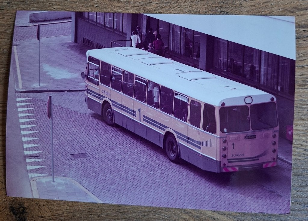 Vintage bus foto - Schiphol lijn 1, Ophalen of Verzenden, Zo goed als nieuw, Kaart, Foto of Prent