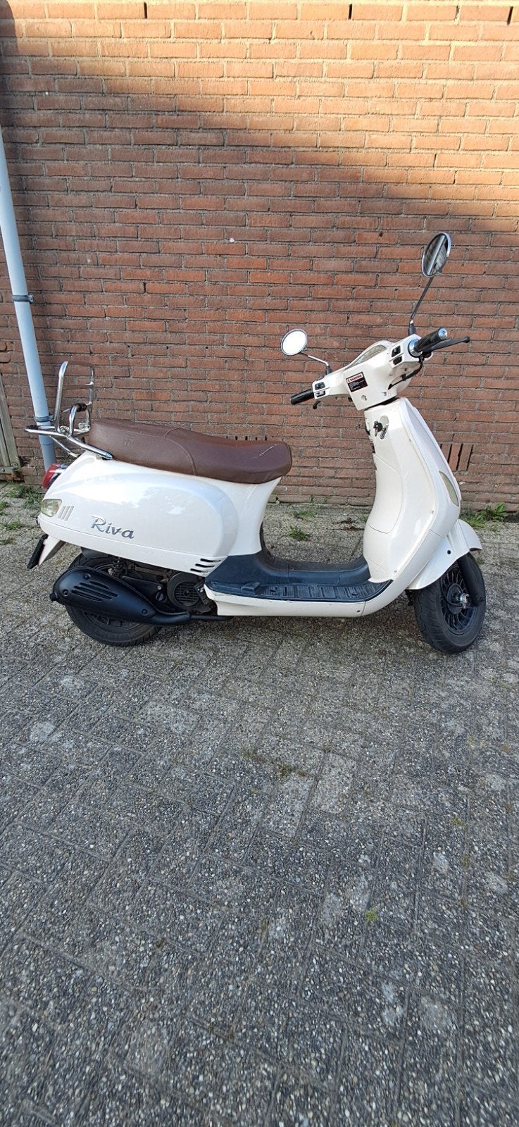 Riva brom scooter 2014, Fietsen en Brommers, Snorfietsen en Snorscooters, Gebruikt, Benzine, Ophalen, Overige merken