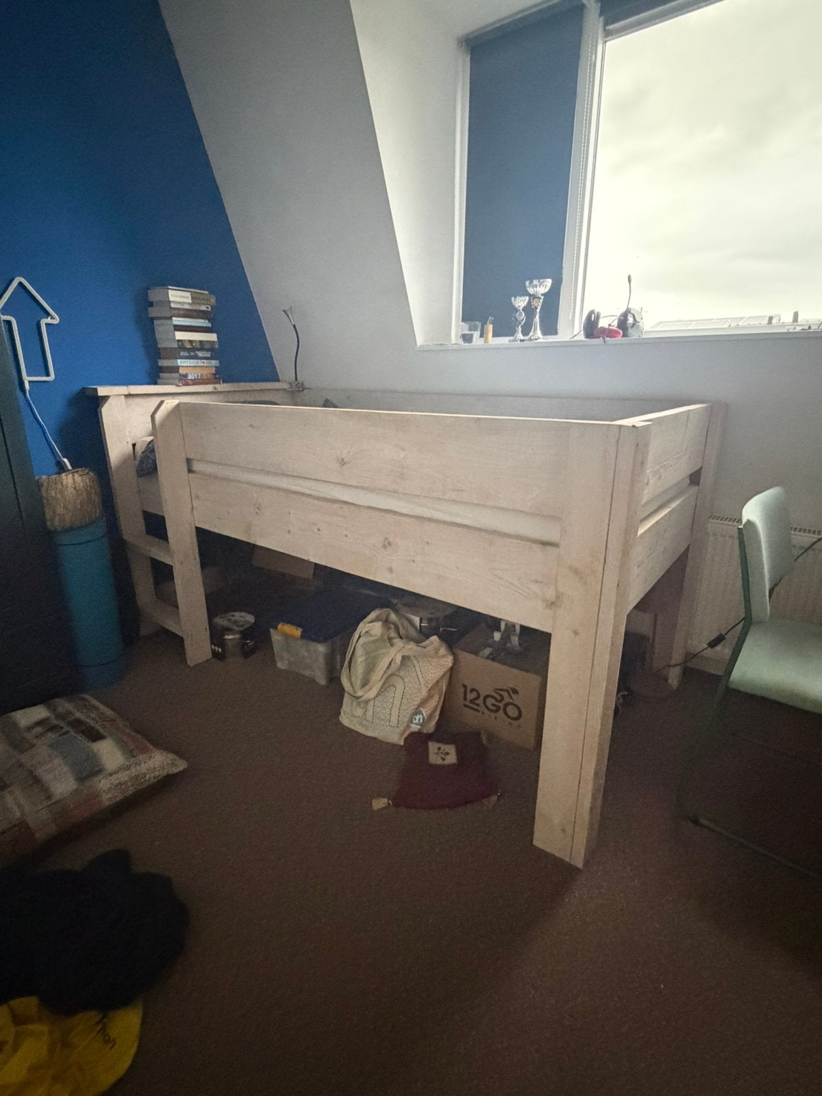 Halfhoogslaper steigerhout, Ophalen, Eenpersoons, Zo goed als nieuw, 90 cm
