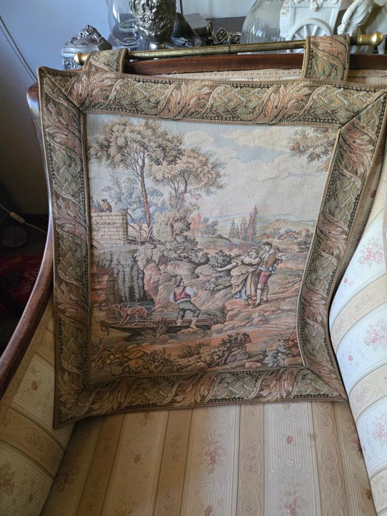 2 antieke gobelins wandkleedjes met koperen roede, Ophalen of Verzenden, Rechthoekig