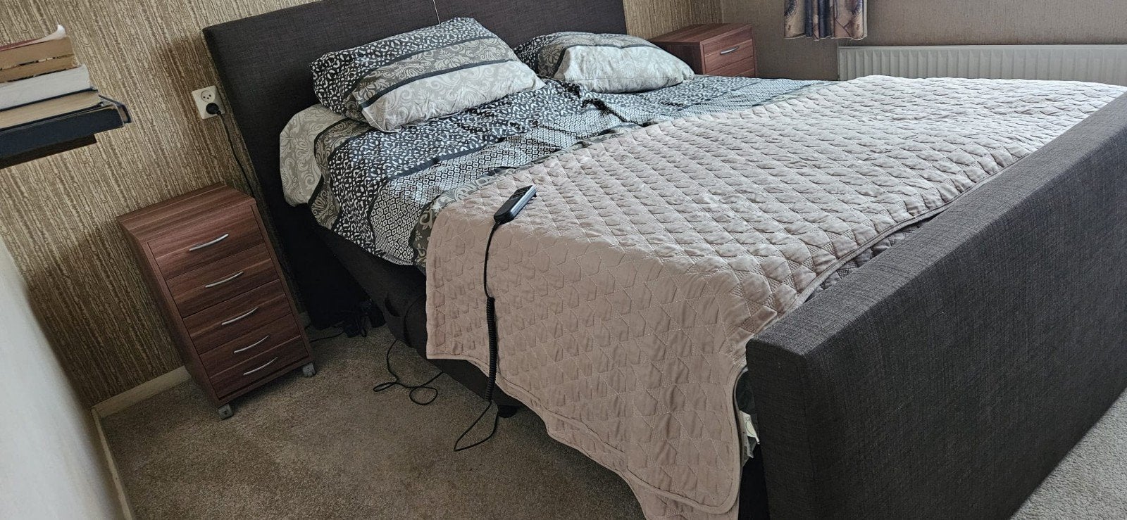 tweepersoons bed, Ophalen, Gebruikt, Bruin, Tweepersoons