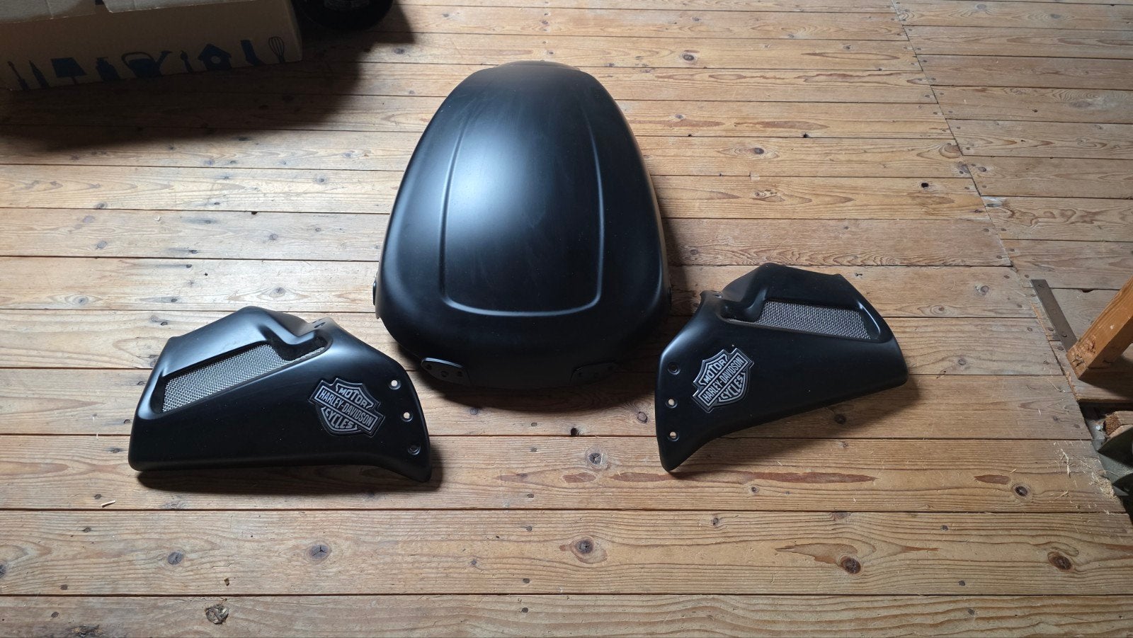 Muscle Rod VRSCF Airboxcover incl. zijpanelen, Motoren, Ophalen, Gebruikt