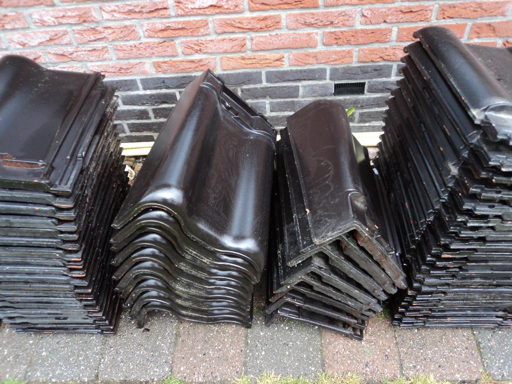 Koramic Narvic Tegelen gevelpannen, Doe-het-zelf en Verbouw, Dakpannen en Dakbedekking, Ophalen, Gebruikt, Steen of Klei, Zwart