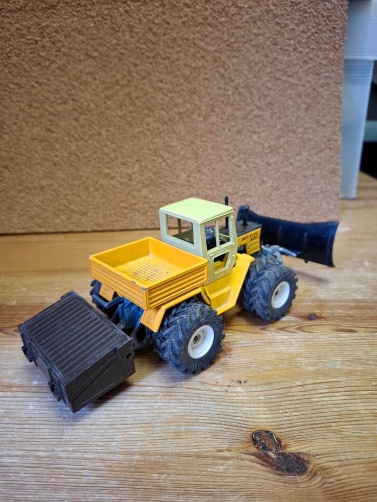 Siku MBtrac met dubbellucht, Ophalen of Verzenden, Gebruikt, Tractor of Landbouw, SIKU