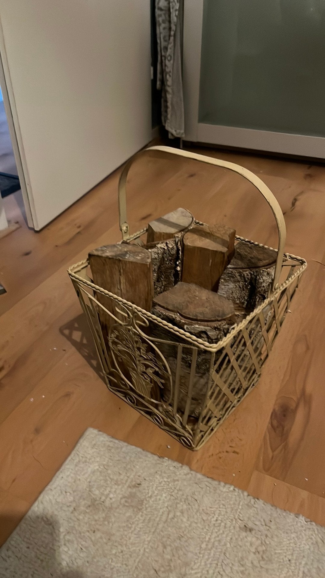 Decoratief mandje van geverfd metaal, Ophalen of Verzenden, Zo goed als nieuw