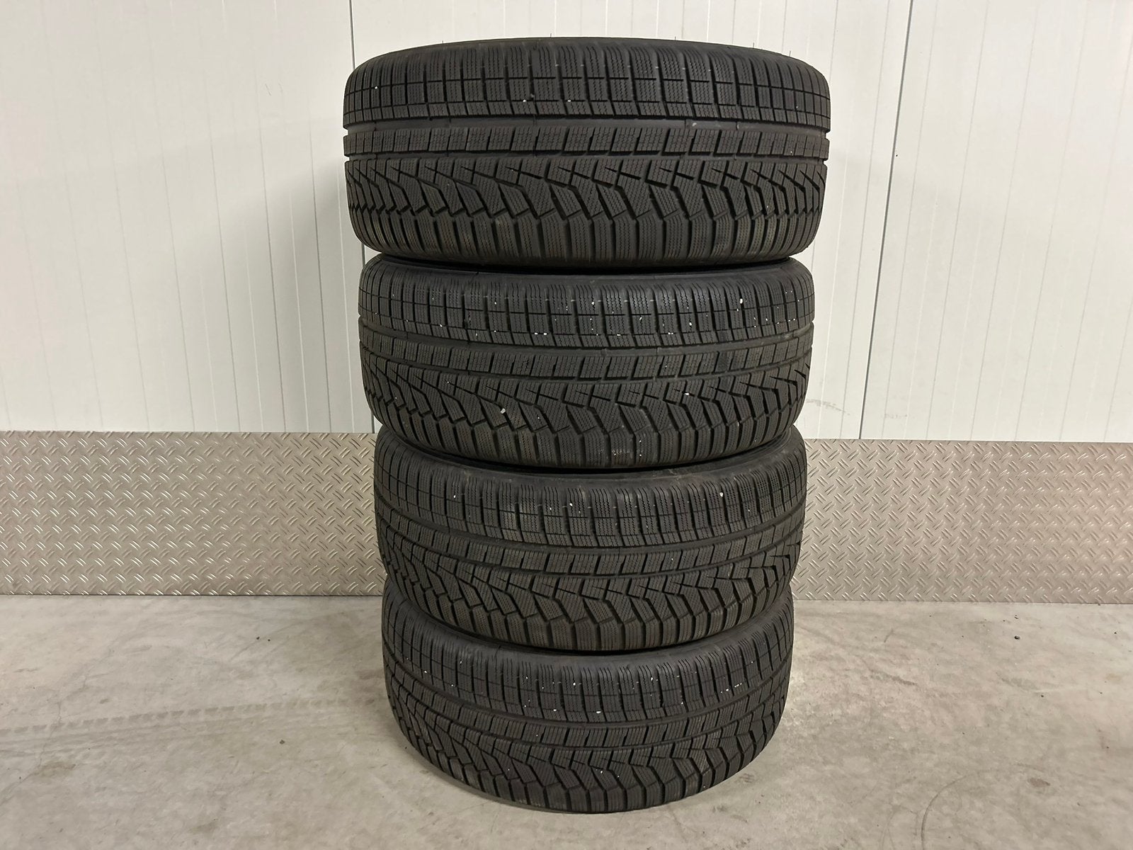 Originele Audi Q8 4M 21 inch Hankook AO winter 2025 NIEUW, Auto-onderdelen, Banden en Velgen, Ophalen, Audi, Gebruikt, 285 mm