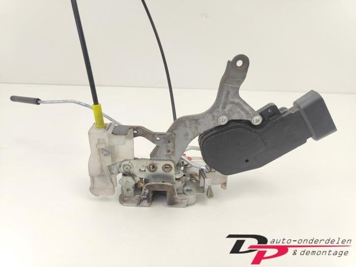 Deurslot Mechaniek 2Deurs links van een Toyota Aygo, Gebruikt, -, -, Ophalen of Verzenden