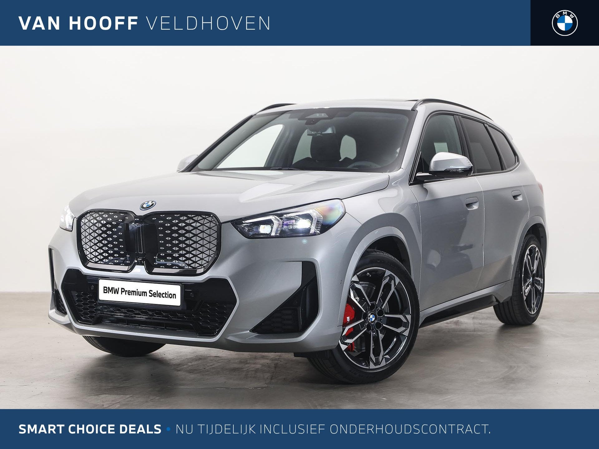 BMW iX1 eDrive20 M Sport / Panoramadak / Trekhaak / Sportsto