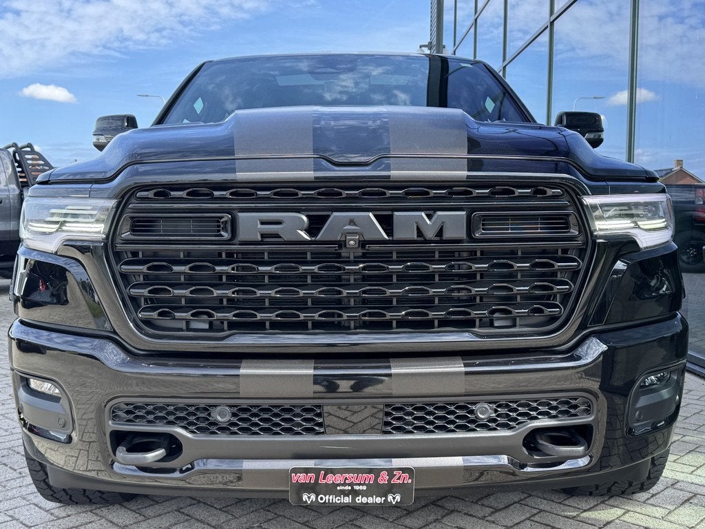 Dodge Ram 1500 Limited XXL | Pano | H&K | 22" | Flares | Pas, Automaat, 3500 kg, Zwart, Zwart