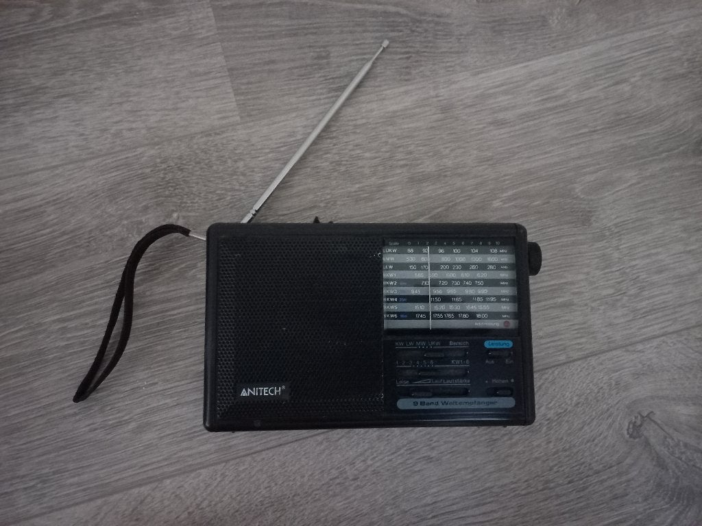 Radio, Ophalen, Zo goed als nieuw, Radio