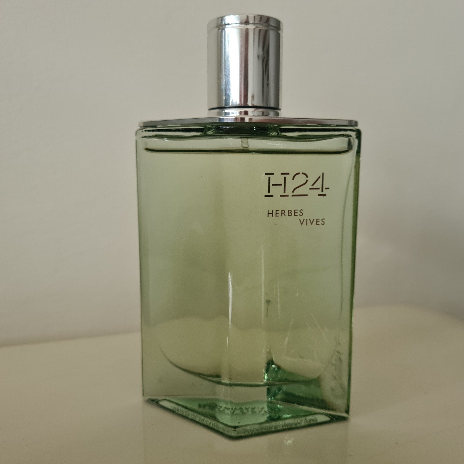 100 ml hermes h24 herbes vives eau de parfum h24 edp 100 ml, Sieraden, Tassen en Uiterlijk, Uiterlijk | Parfum, Ophalen of Verzenden