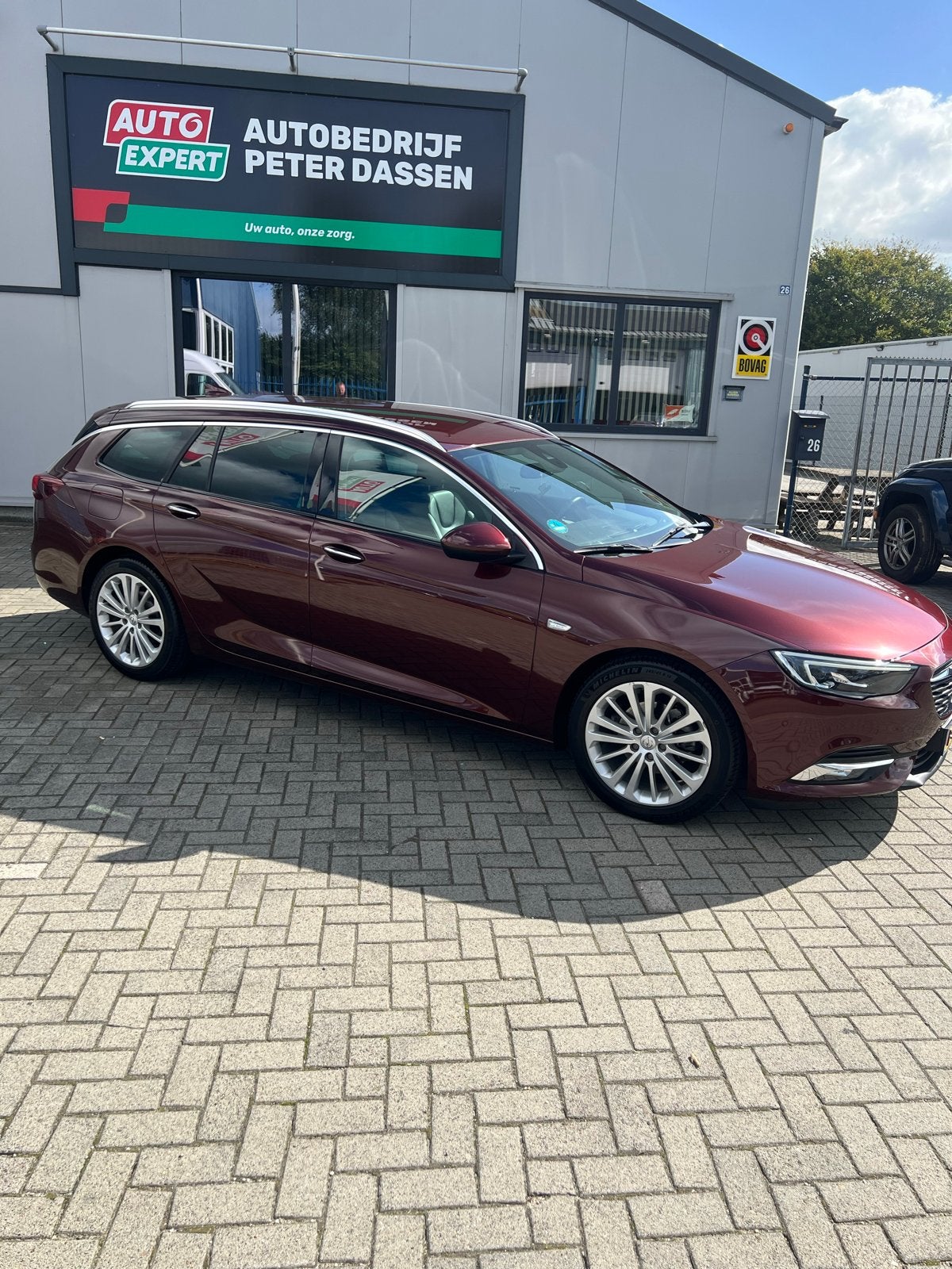 Opel Insignia 1.5 Turbo Ecotec 140pk Start/stop 2018 Rood, Voorwielaandrijving, 730 kg, 4 cilinders, 1490 cc