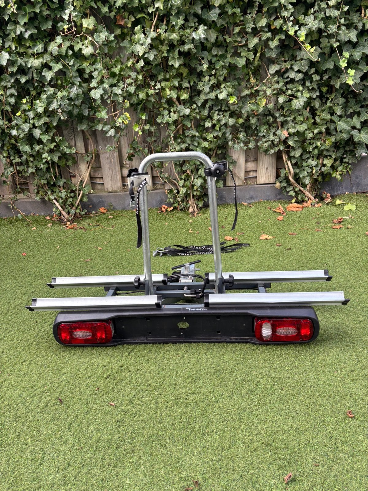 Twinny Load E-base; kantelbare fietsendrager voor 2 E-bikes, Ophalen, Gebruikt, Brede banden, 2 fietsen