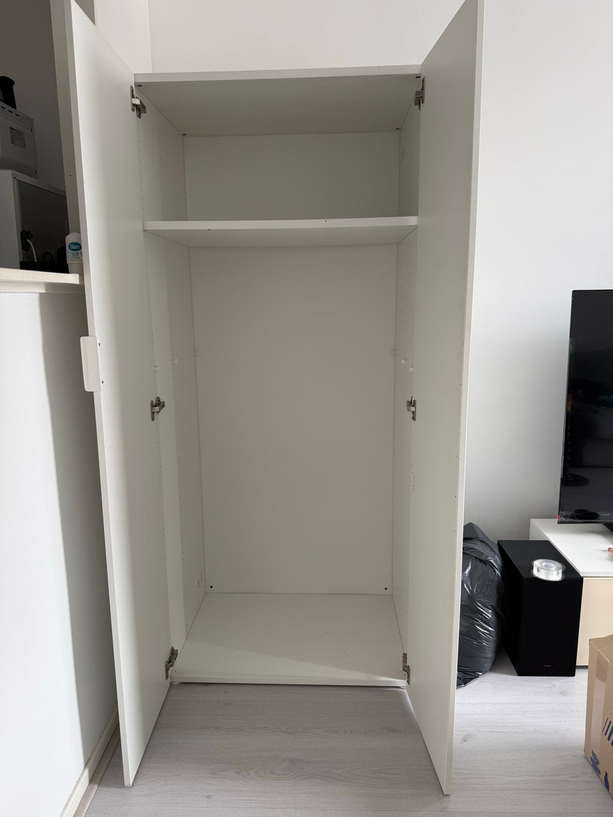 Witte kast met planken en deuren €50, Ophalen, Gebruikt, 50 tot 100 cm, 150 tot 200 cm