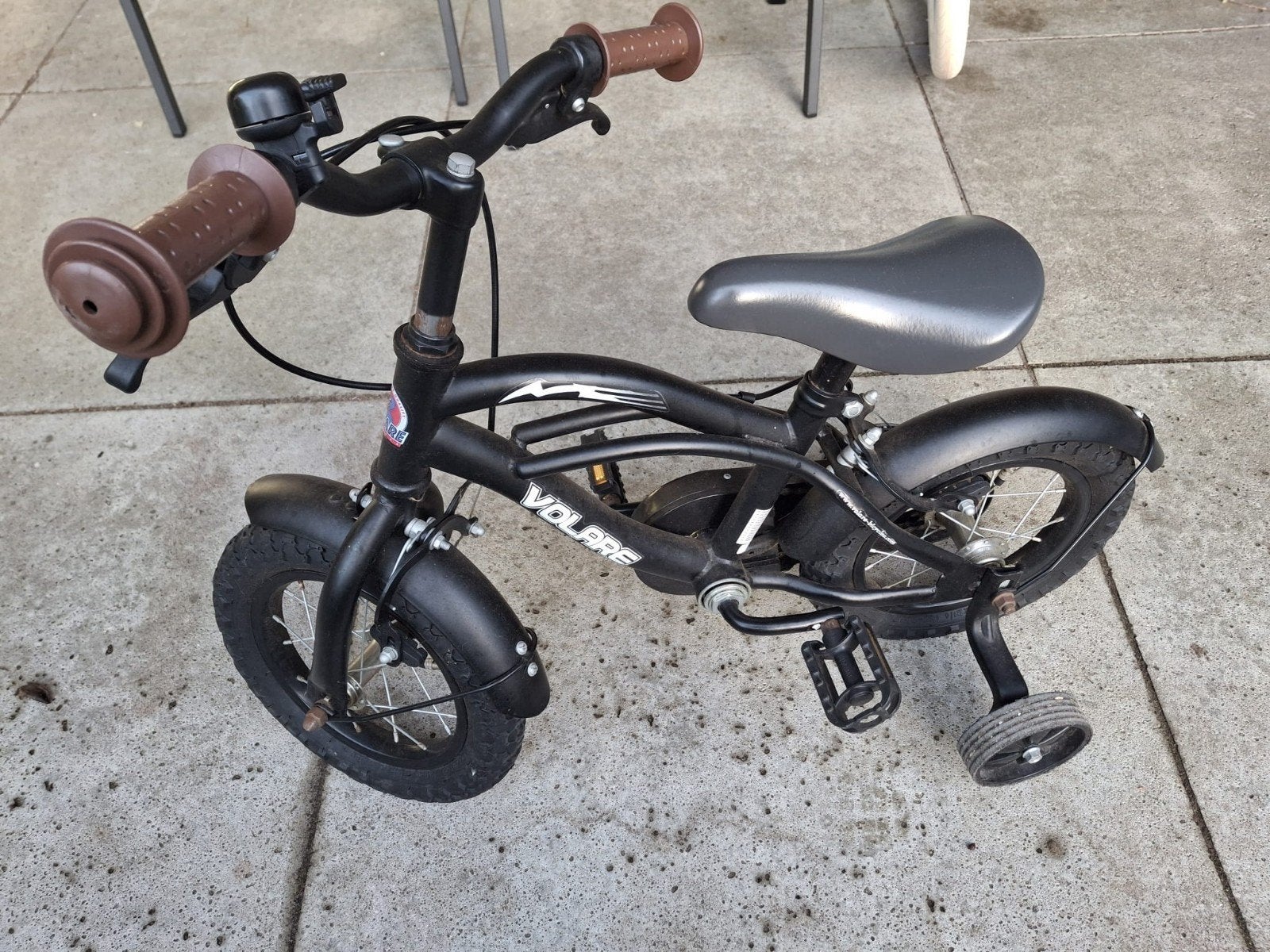Volare Black Cruiser kinderfiets met zijwieltjes, Ophalen, Zijwieltjes, Gebruikt, Velgrem
