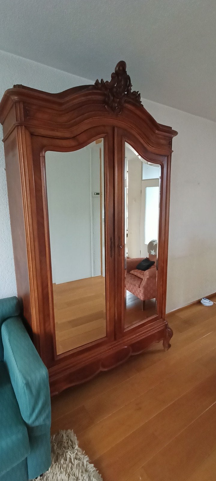 Antieke houten kledingkast met spiegels, Ophalen of Verzenden