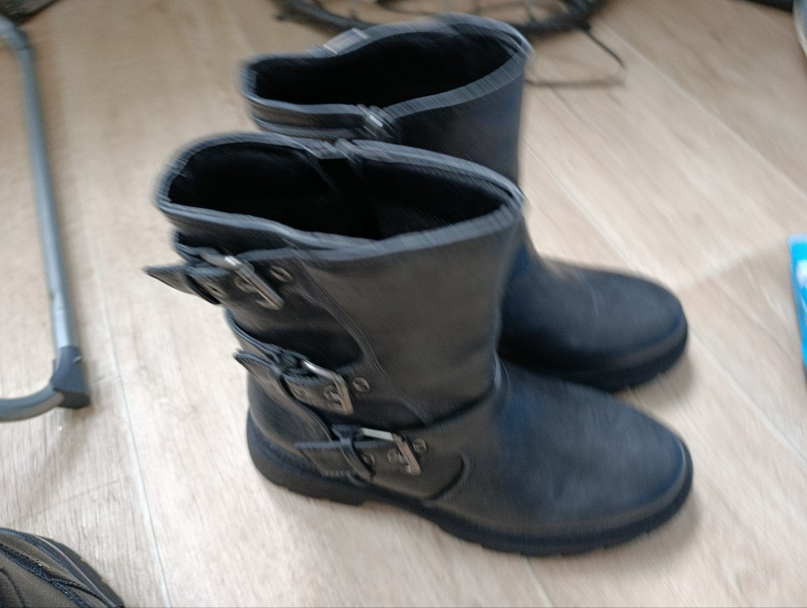Zwarte laarzen met riempjes - Maat 39, Kleding | Dames, Ophalen of Verzenden