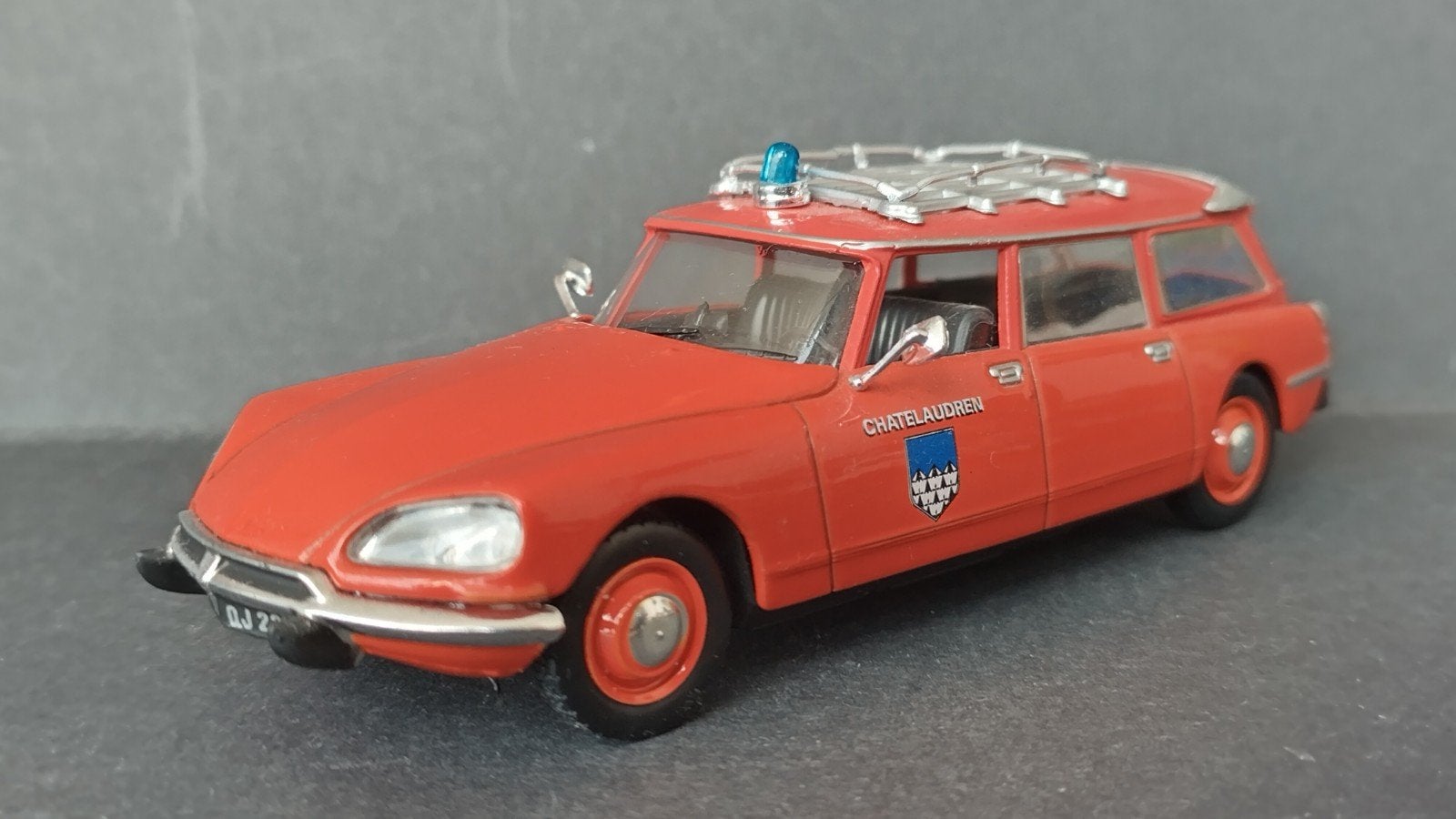 Citroen DS 20 Ambulance Chatellaudrie 1:43 Norev Pol, Auto, Verzenden, ., Nieuw
