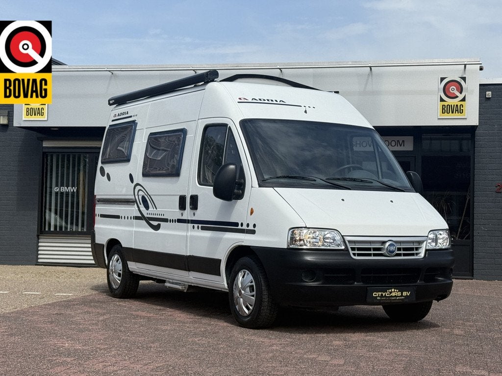 Adria adriatik 244 zeer compacte buscamper dwarsbed luifel 2, Caravans en Kamperen, Buscamper of Camperbus, Ringverwarming, Tot en met 2