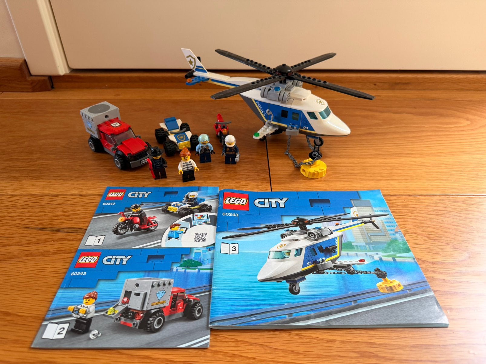 Lego City 60243 Politie Helikopter Achtervolging, City, Lego, Ophalen of Verzenden, Zo goed als nieuw