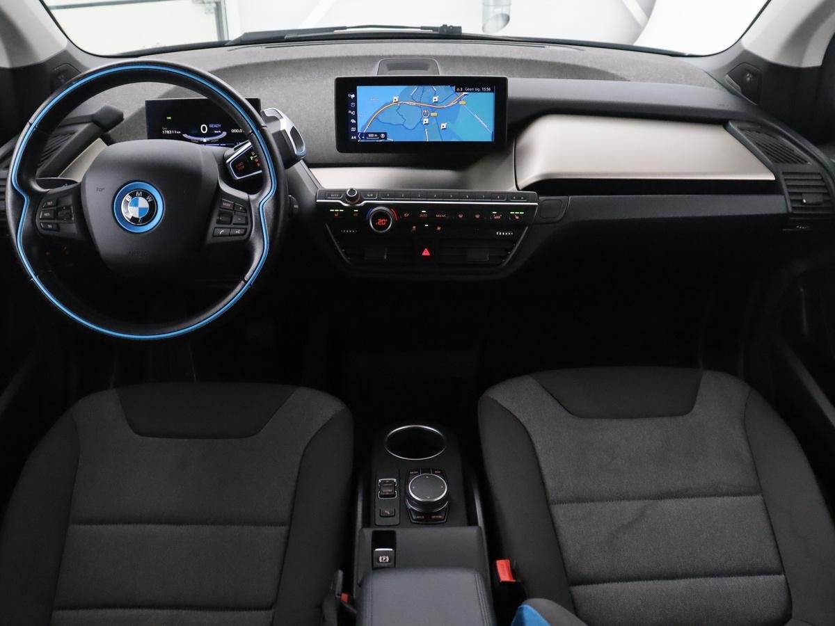 BMW i3 Basis 120Ah 42 kWh | SOH 85 % | Navigatie | LED | Har, Auto's, Automaat, 4 stoelen, 258 min, Zwart