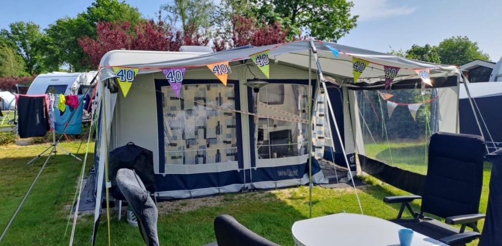 Voortent en luifel, Ophalen, Gebruikt, Polyester, Walker Campingstyle