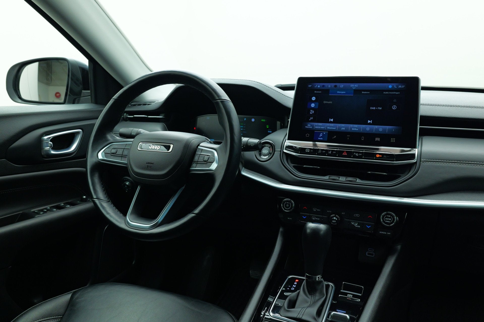 Jeep Compass 4xe 240 Plug-in Hybrid Electric S | Winter pakk, Auto's, Automaat, 4 cilinders, Met garantie (alle), Bedrijf