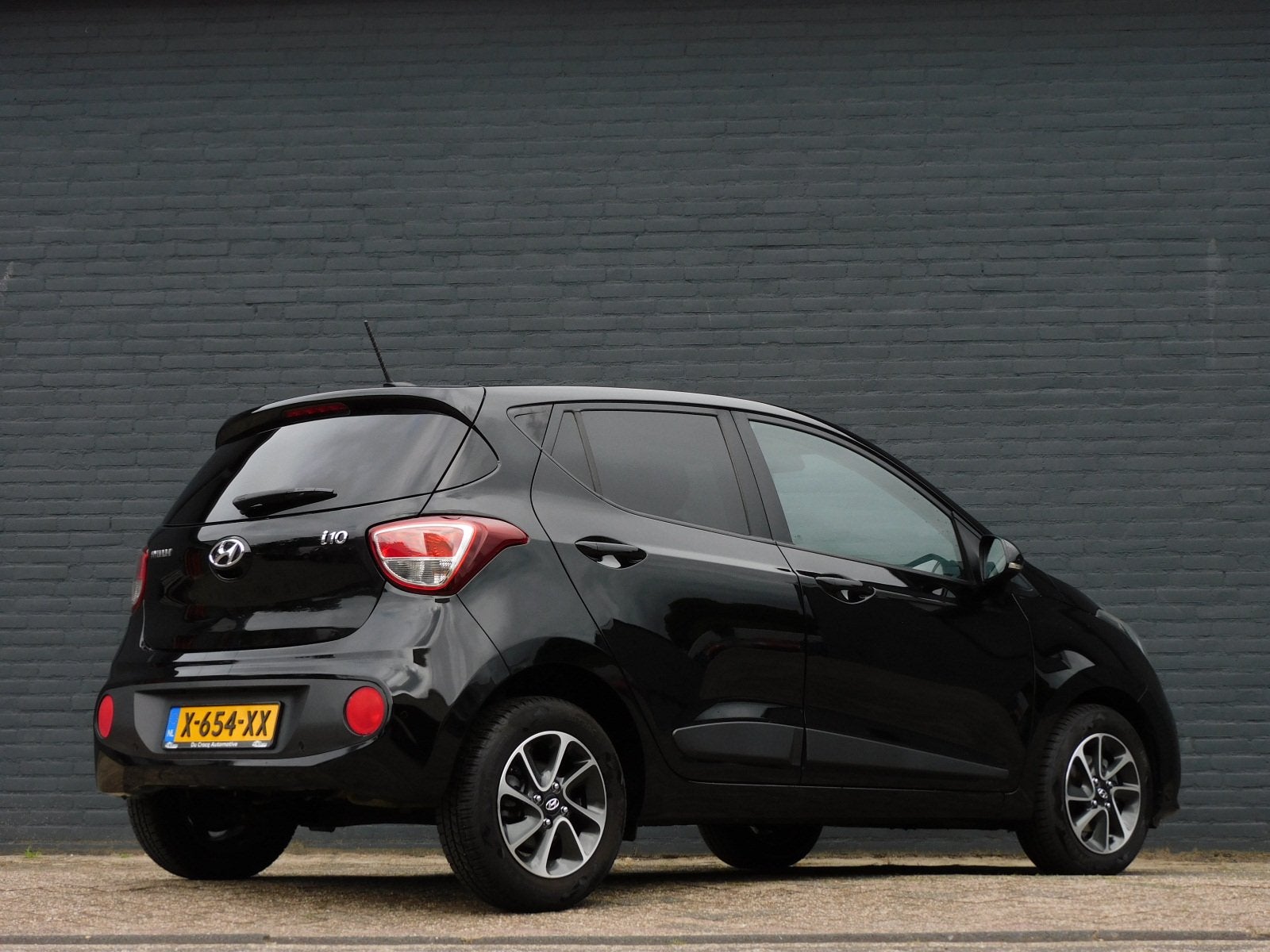 Hyundai i10 1.0i i-Motion Comfort TOPSTAAT! STUURVERW! STOEL, Stof, Gebruikt, Zwart, Bedrijf