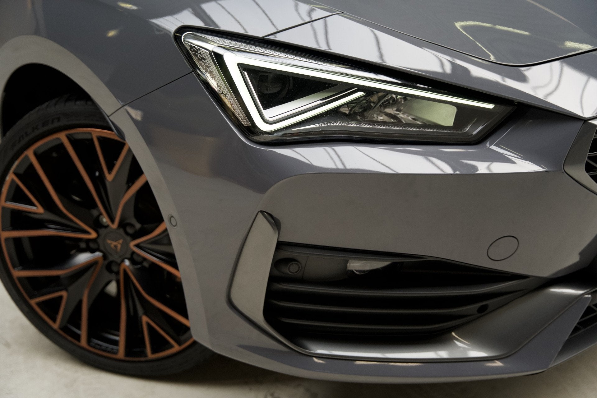 Cupra León