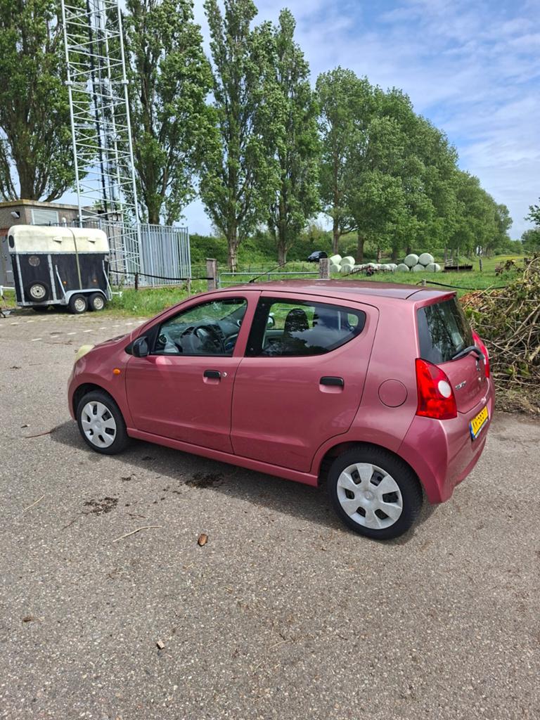 Suzuki Alto 1.0 2011 Rood, lage kmstand 75753km, nieuwe apk,, Auto's, Suzuki, Voorwielaandrijving, 200 kg, 4 stoelen, Handgeschakeld