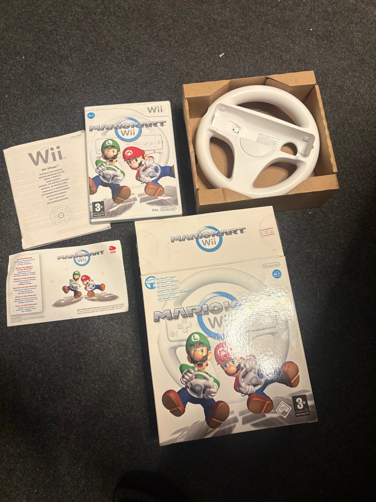 Mario Kart Wii met Wii Wheel - Compleet in doos, Spelcomputers en Games, Games | Nintendo Wii, Racen en Vliegen, Eén computer