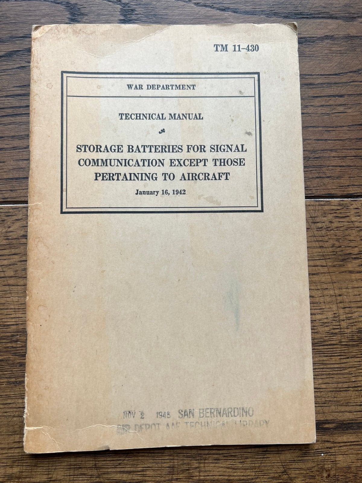 WO2 Amerikaans voorschrift batterijen radio communicatie, Amerika, Verzenden, Boek of Tijdschrift