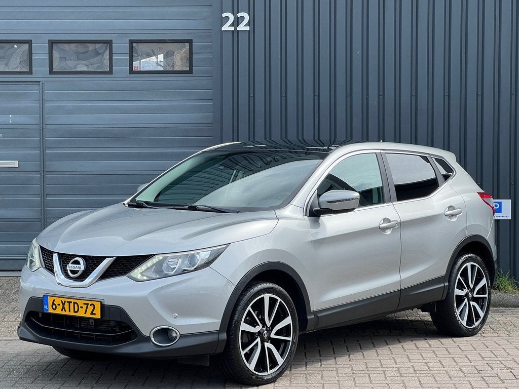 Nissan Qashqai 1.2 Connect Edition|Pano|Automaat|Keyless|Tre, Auto's, Nissan, Euro 5, Gebruikt, 680 kg, 4 cilinders