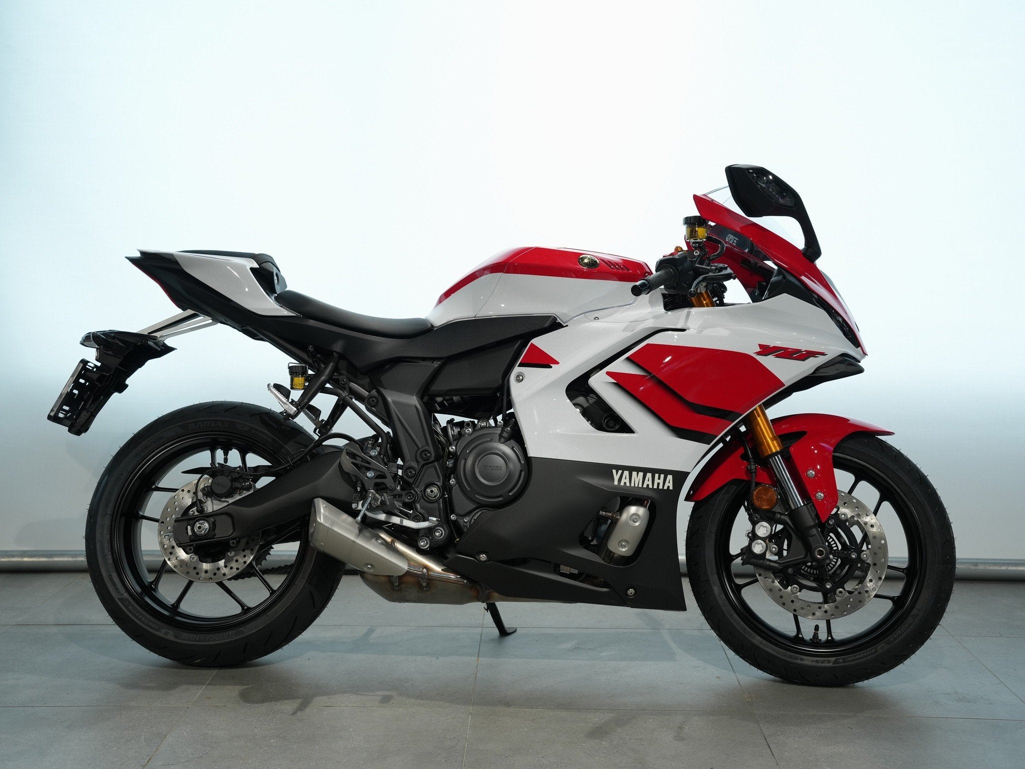 Yamaha YZF R7 70TH ANNIVERSARY (bj 2026), Motoren, Motoren | Yamaha, 700 cc, Klantenservice@yamaha-motor.nl, Super Sport, Meer dan 35 kW