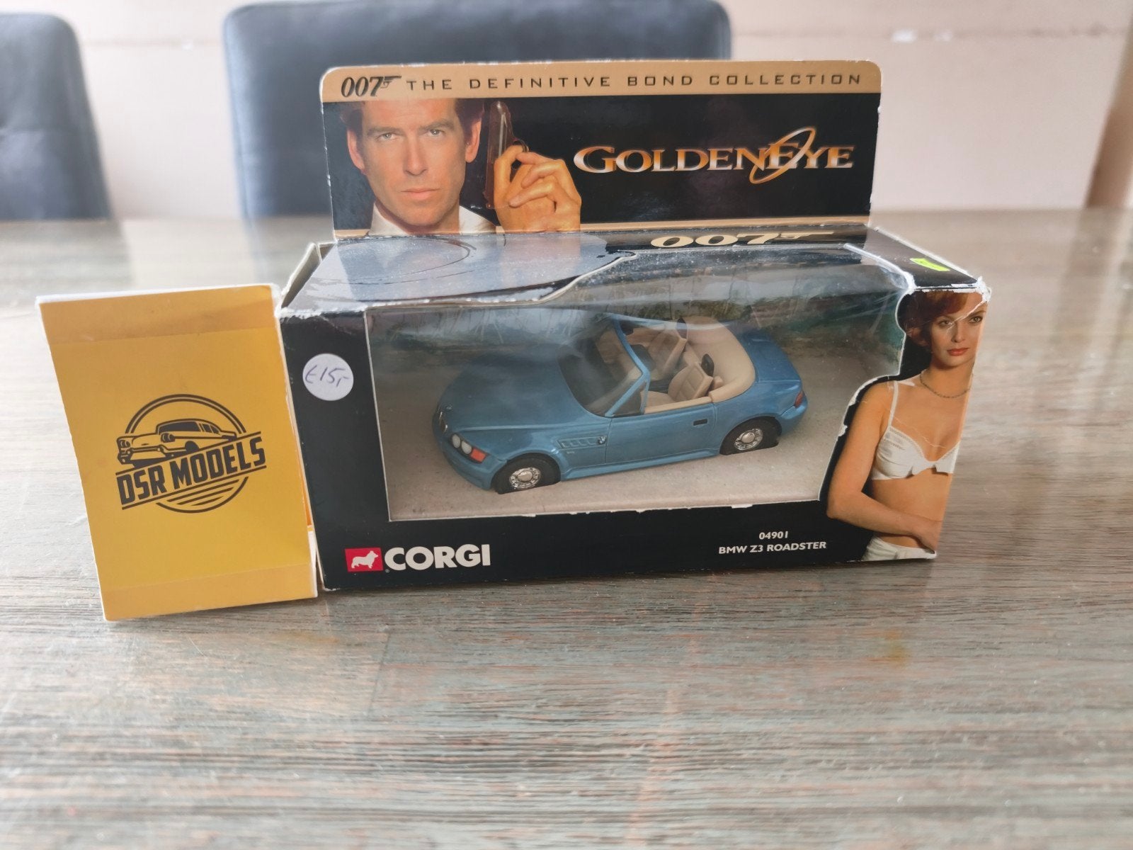 Corgi 007 GoldenEye BMW Z3 Roadster Diecast Model (m2452452049