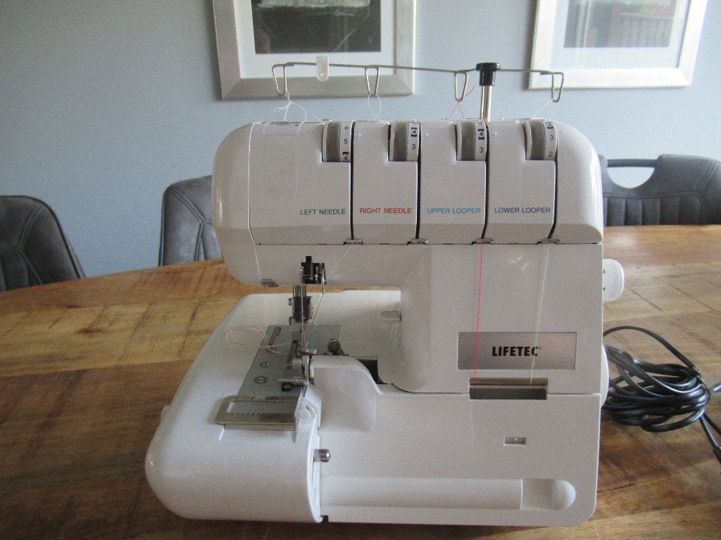 Goed werkende Lockmachine naaimachine  Lifetec MD 14302, Ophalen of Verzenden, Zo goed als nieuw, Lockmachine, Overige merken