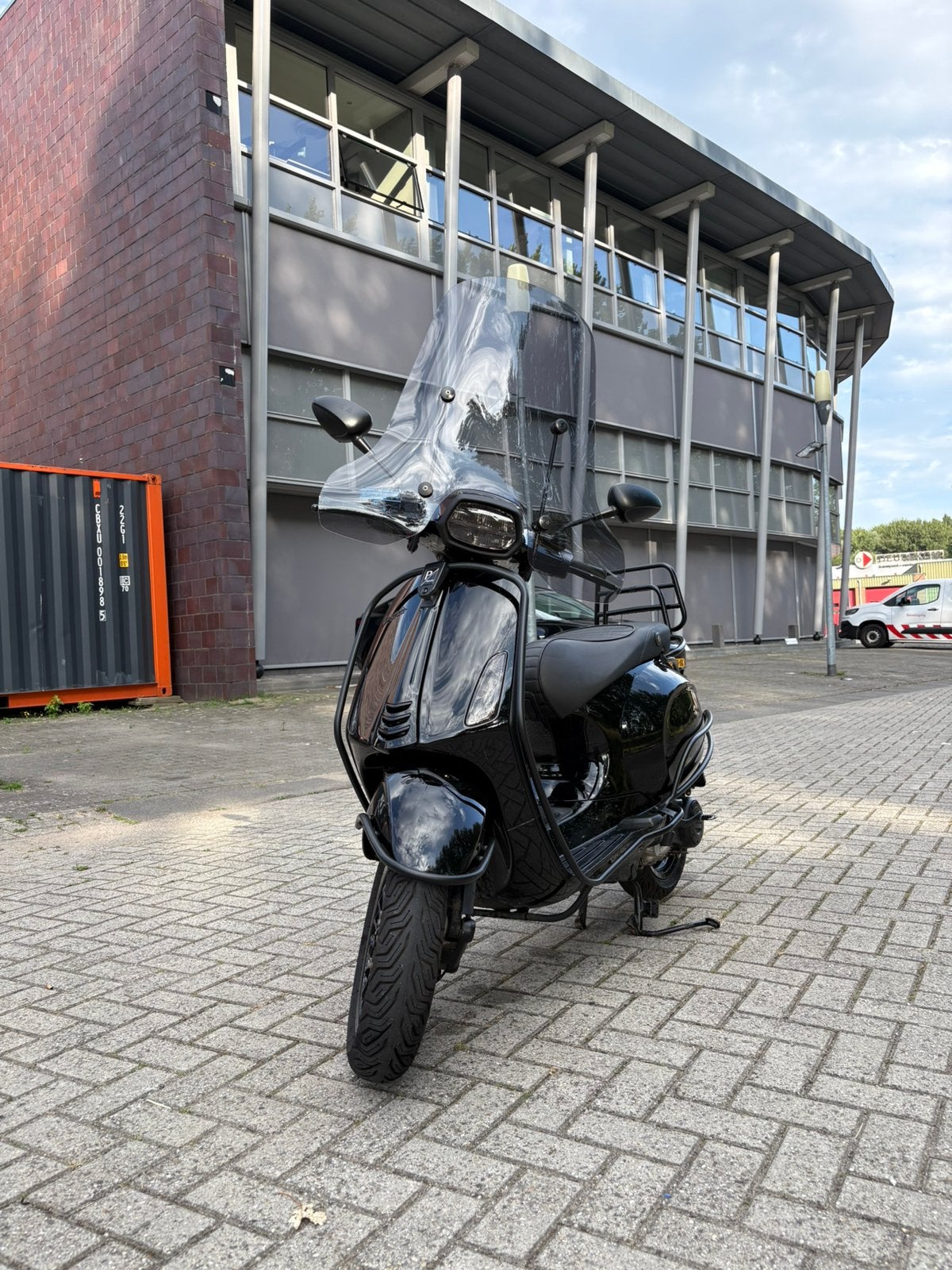 Vespa sprint 45km black on black, Ophalen, Zo goed als nieuw, Benzine
