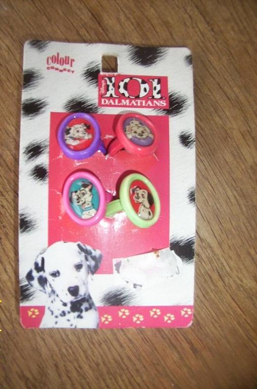 Disney 101 Dalmatiërs sieraden 10 verschillende op kaart, Ophalen of Verzenden, Overige figuren, Nieuw, Beeldje of Figuurtje