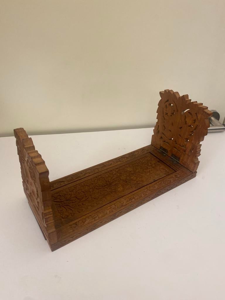 Handgemaakt Opklapbaar Boekenrek met Uitgesneden Patronen, Antiek en Kunst, Curiosa en Brocante, Ophalen of Verzenden