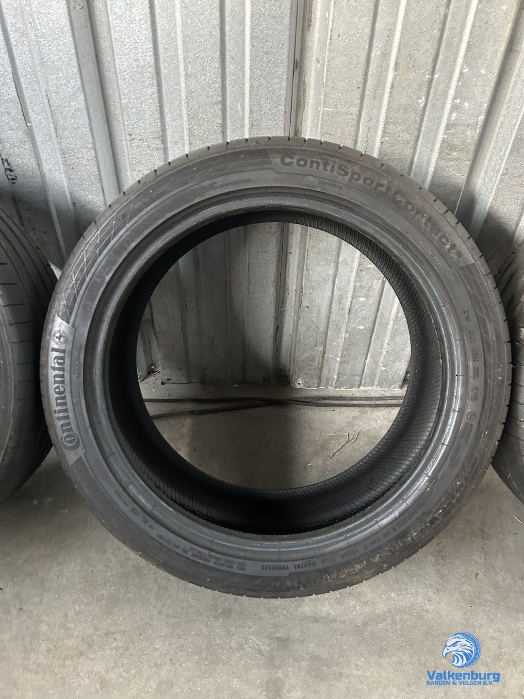 6mm! Lynk & Co zomerbanden 235/45R20 Continental ContiSportC, Auto-onderdelen, Banden en Velgen, Gebruikt, -, -, Ophalen of Verzenden