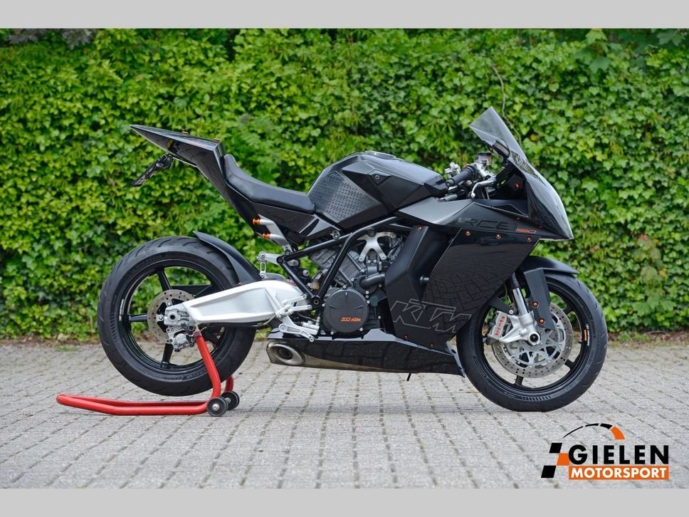 KTM 1190 RC8 2011 Rc8R, 1150 cc, Stallhofnerstrasse 3 5230 Mattighofen, AT, KTM Sportmotorcycle GMBH, 2 cilinders