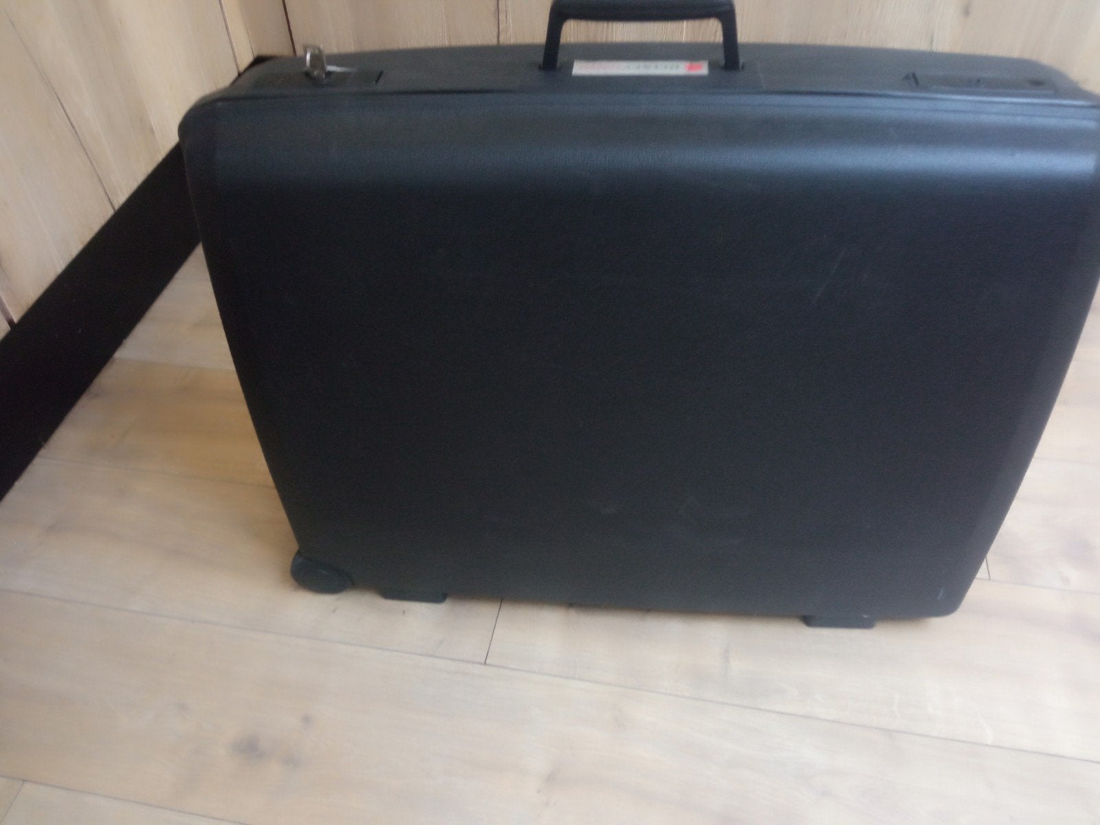 trolleykoffer Delsey, Gebruikt, 50 tot 60 cm, Hard kunststof, Slot