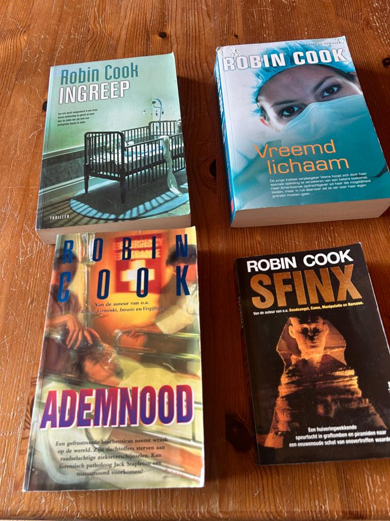 Robin Cook Thriller Boeken: Ingreep, Vreemd Lichaam, Ademnoo, Ophalen of Verzenden, Gelezen, Nederland