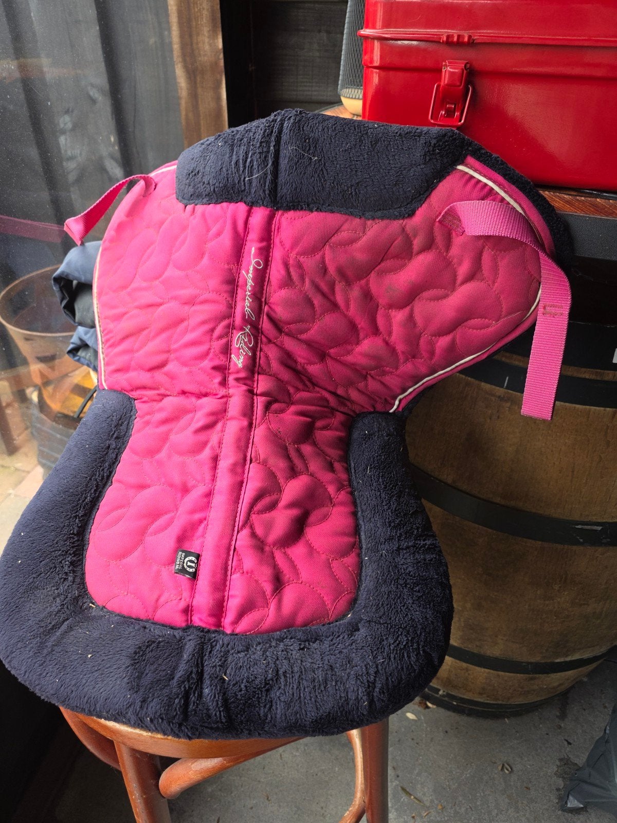 Roze imperial riding 17 inch onderlegger, Ophalen, Gebruikt
