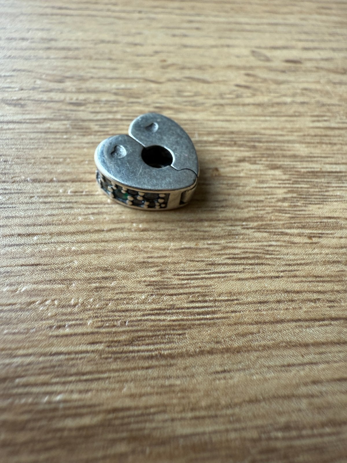 Pandora bedel hart met strass, Gebruikt, Pandora, Ophalen of Verzenden, 1 bedel