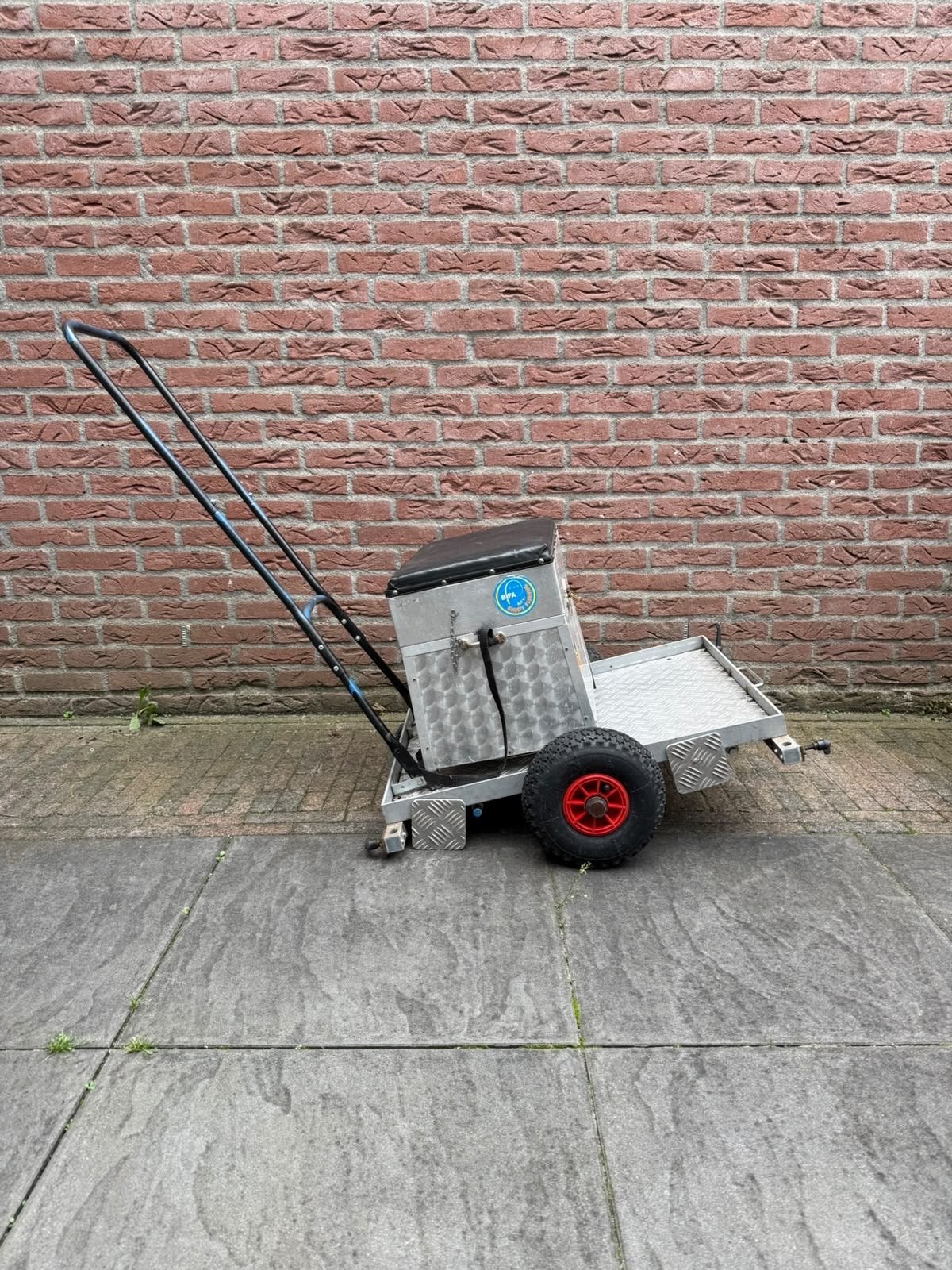 Viskoffer met visplateau op stevige wielen, Ophalen, Gebruikt, Koffer of Tas